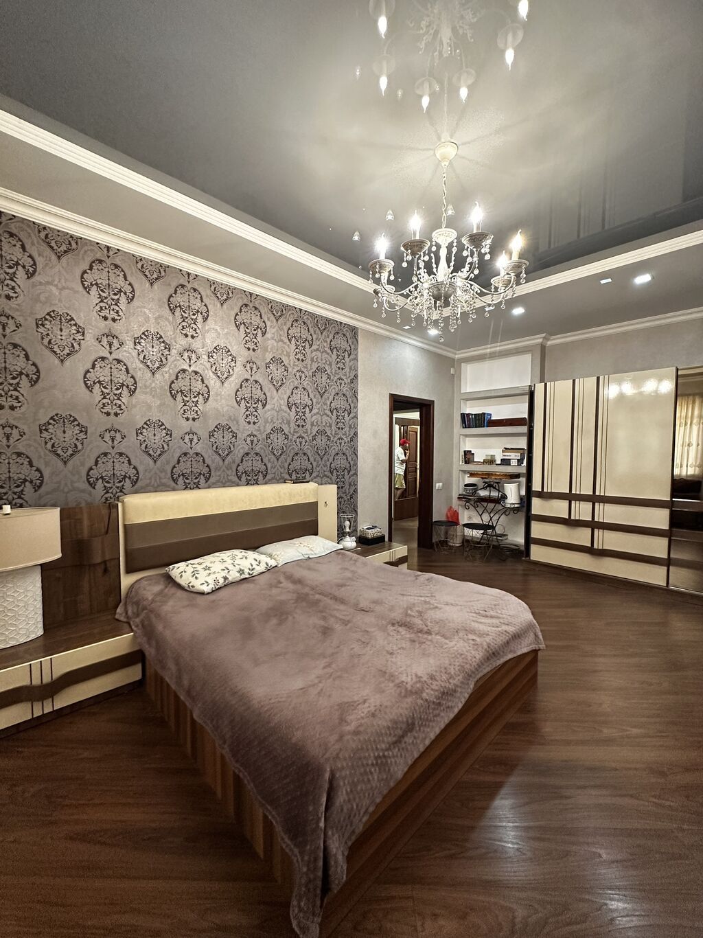 4 комнаты, 160 м², Ак-Кеме (старый аэропорт) Индивидуалка, 1 этаж, Косметический ремонт