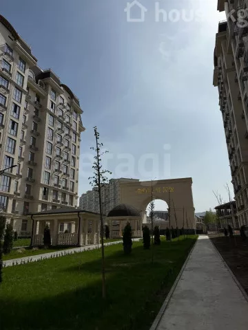 Продажа, коммерческая недвижимость: Чуйская область / Бишкек, город Бишкек, Магистраль — за 83 125 000 сом