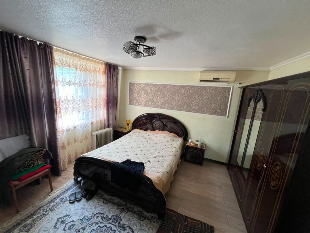 Продается дом с участком 8-соток. Адрес:Ленинский район Ахунбаева