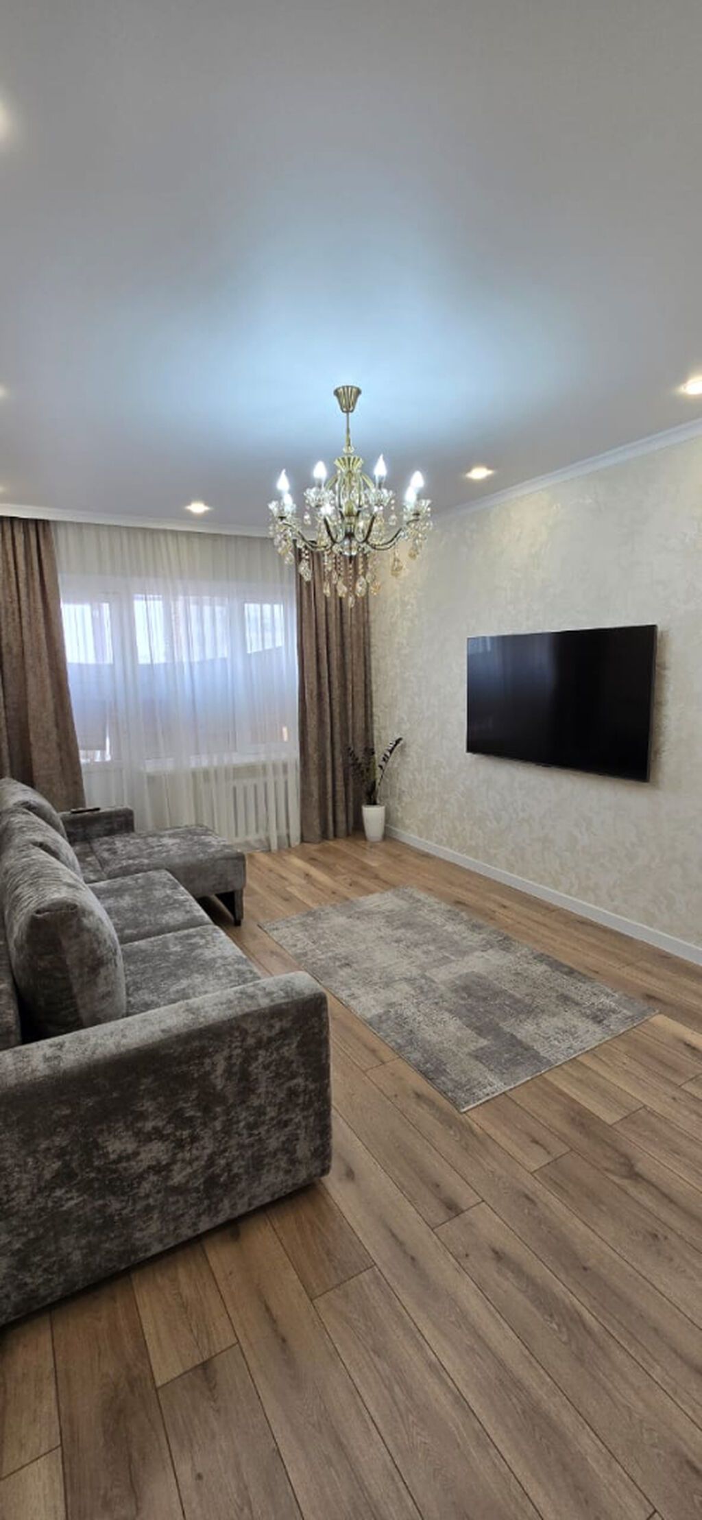 3 комнаты, 70 м², 1000 мелочей (Карпинка) Элитка, 4 этаж, Свежий ремонт